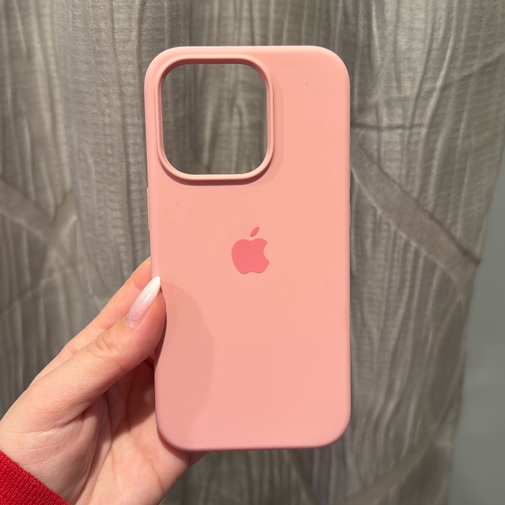 Apple iPhone 15 pro case - pink - never used